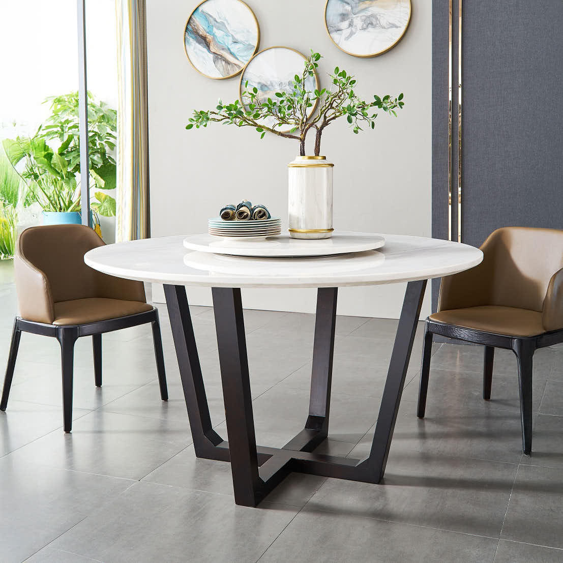 Omaha Round Dining Table / Marble