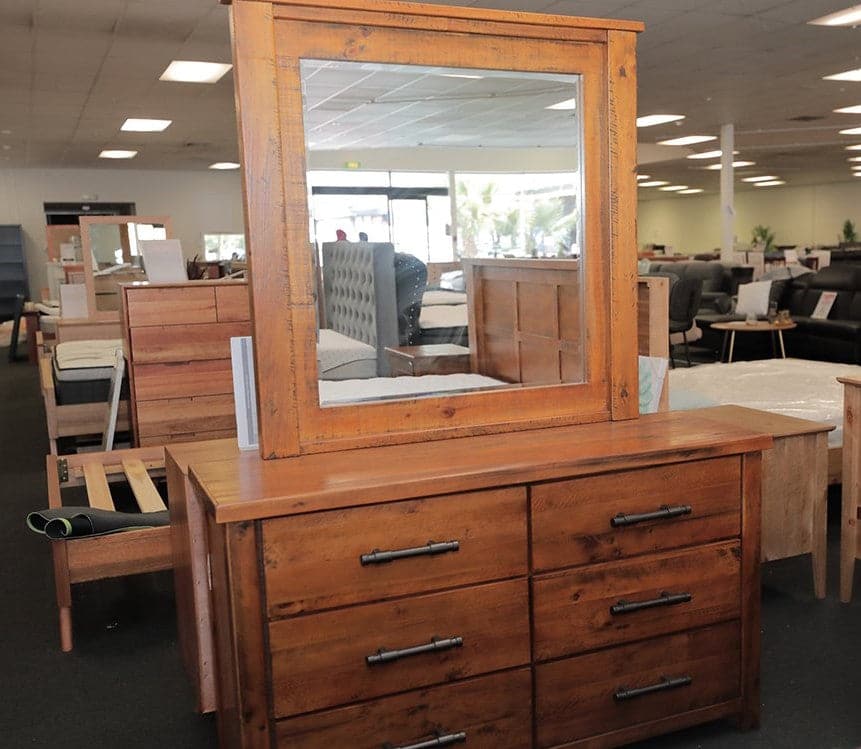 Woodgate Dresser / Dresser with Mirror