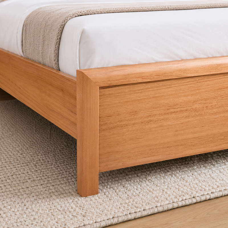 Cleveland Queen Bed Frame with Bookcase + USB Socket + LED light (Oak)