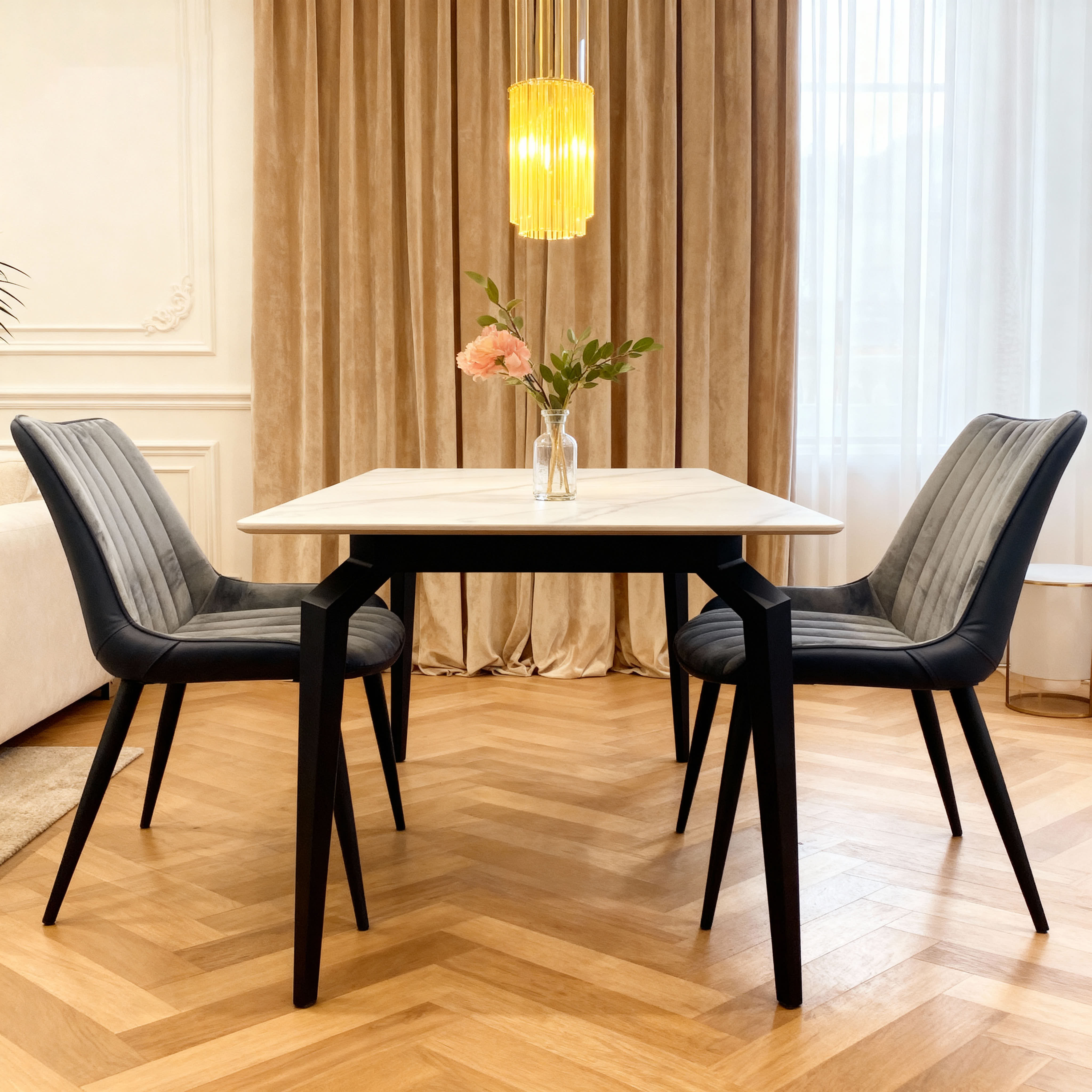 Nebraska Extension Dining Table / Creamic