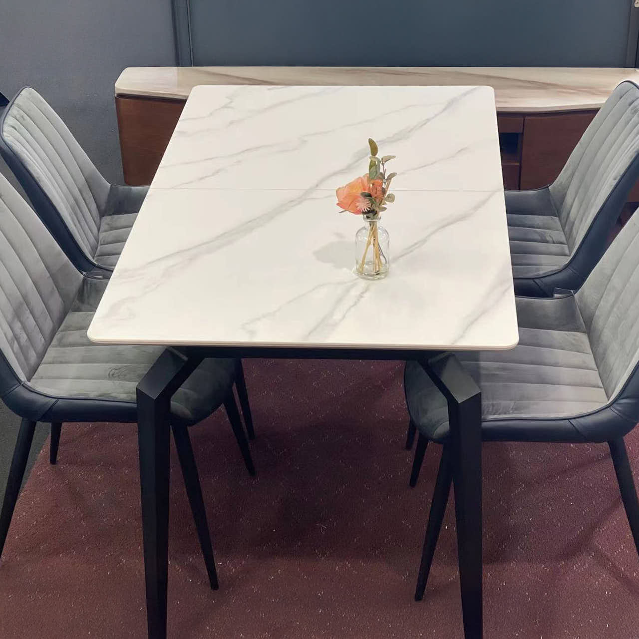 Nebraska Extension Dining Table / Creamic