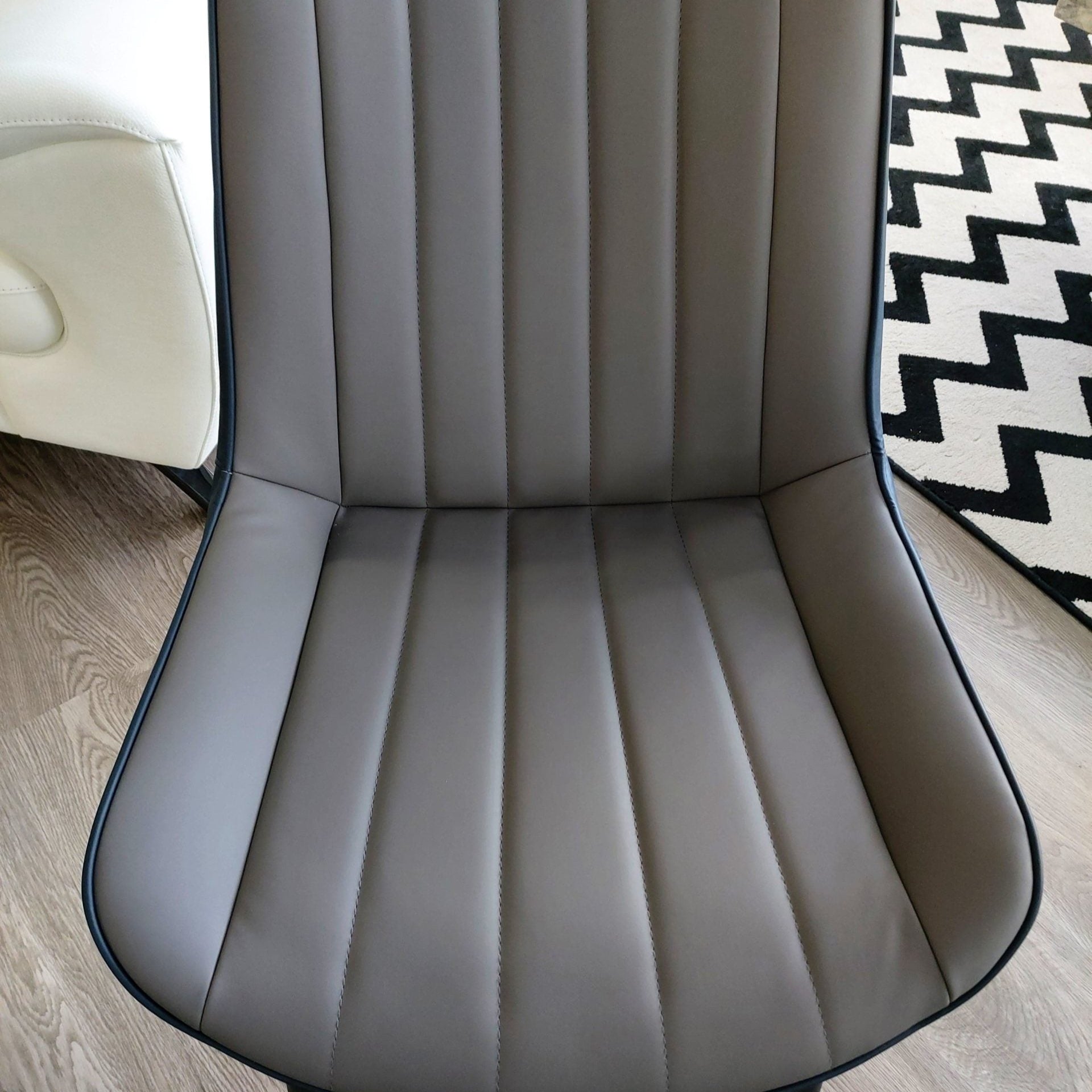 Retro Dining Chair / Pu