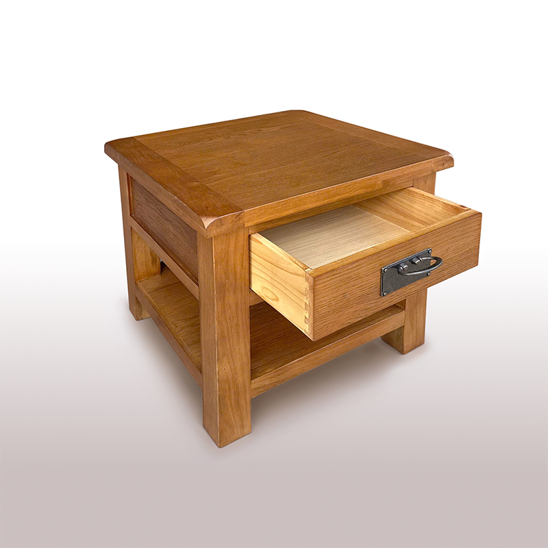 Richmond Lamp Table